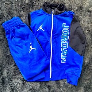 JORDAN Track Suit